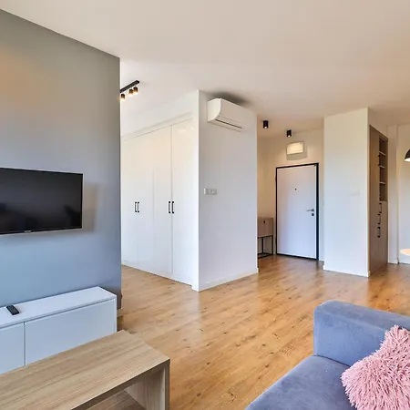 Slawinska 6 By Perfect 510 & 511 华沙