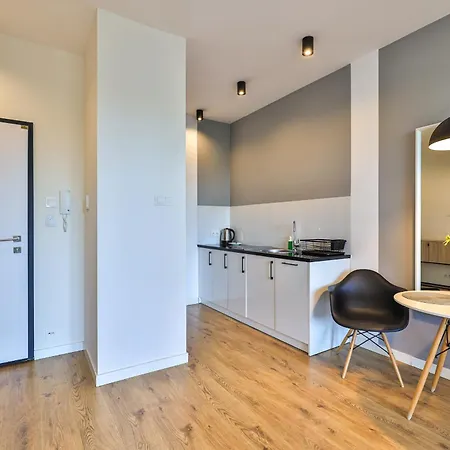 Slawinska 6 By Perfect 510 & 511 华沙