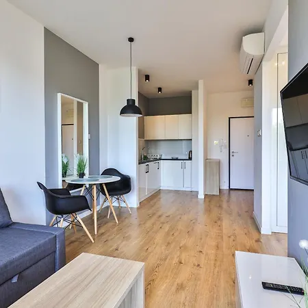 Slawinska 6 By Perfect 510 & 511 アパート